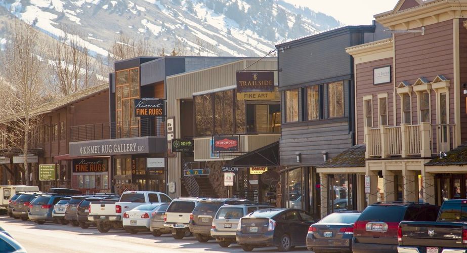 Wyoming Office of Tourism 9 Wyoming Office of Tourism 9